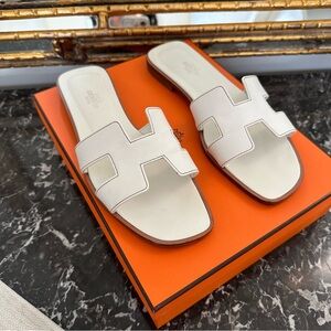 Hermes Oran Sandals White Box Dustbags Ribbon 39 $760